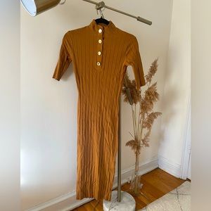 Zara Ribbed Dress with golden buttons in Camel ✨